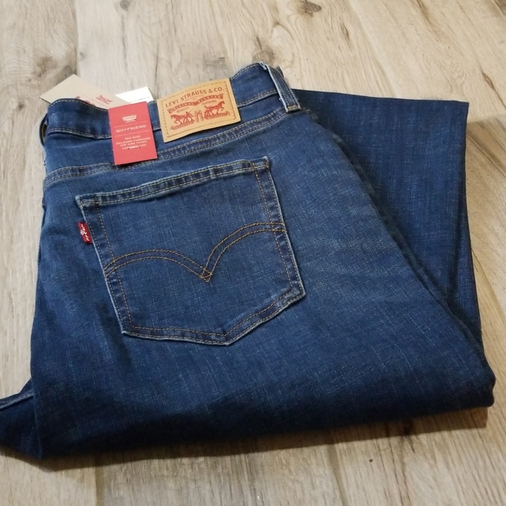Women's Boyfriend Jeans